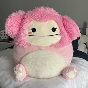 Brina Fuzzy belly squishmallow